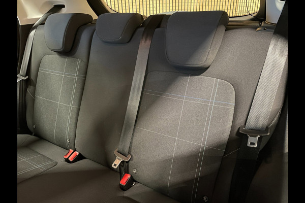 Ford Fiesta 1.1|70 PK|5-DEURS|AIRCO|CRUISE CONTROL|LANE-ASSIST|ELEK.RAMEN+SPIEGELS|BLUETOOTH|ECO|TCS|START/STOP|NL-AUTO|NAP|