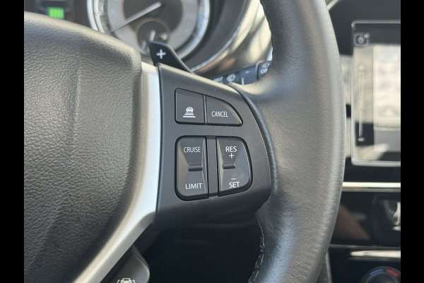 Suzuki Vitara 1.5 Hybrid Style Trekhaak Panorama dak Camera Adaptieve cruise Keyless Clima