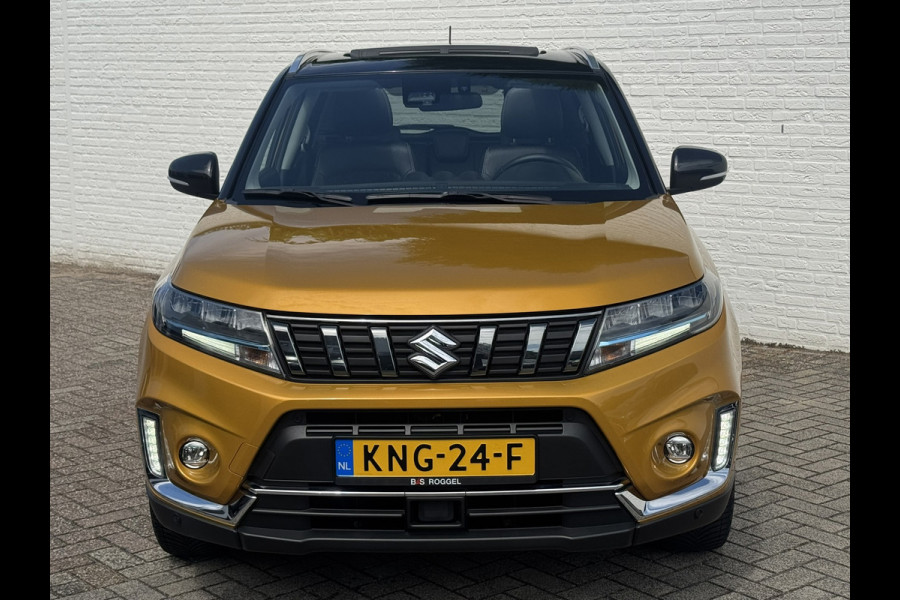 Suzuki Vitara 1.5 Hybrid Style Trekhaak Panorama dak Camera Adaptieve cruise Keyless Clima