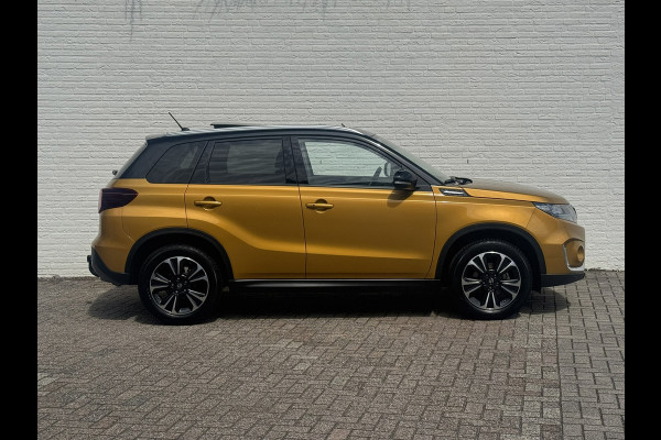 Suzuki Vitara 1.5 Hybrid Style Trekhaak Panorama dak Camera Adaptieve cruise Keyless Clima