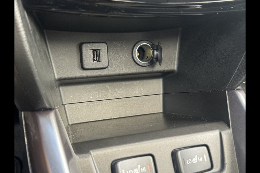 Suzuki Vitara 1.5 Hybrid Style Trekhaak Panorama dak Camera Adaptieve cruise Keyless Clima