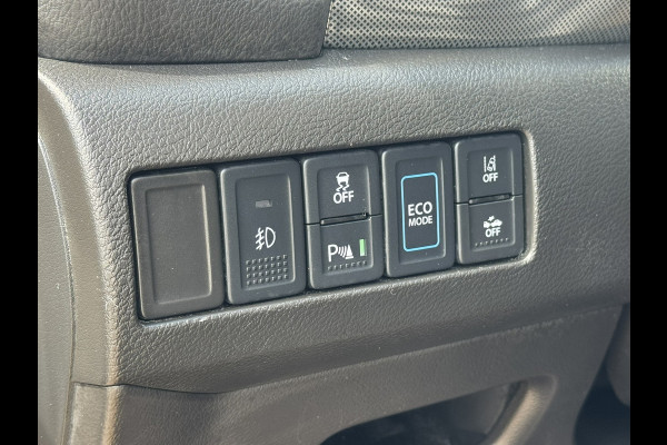 Suzuki Vitara 1.5 Hybrid Style Trekhaak Panorama dak Camera Adaptieve cruise Keyless Clima