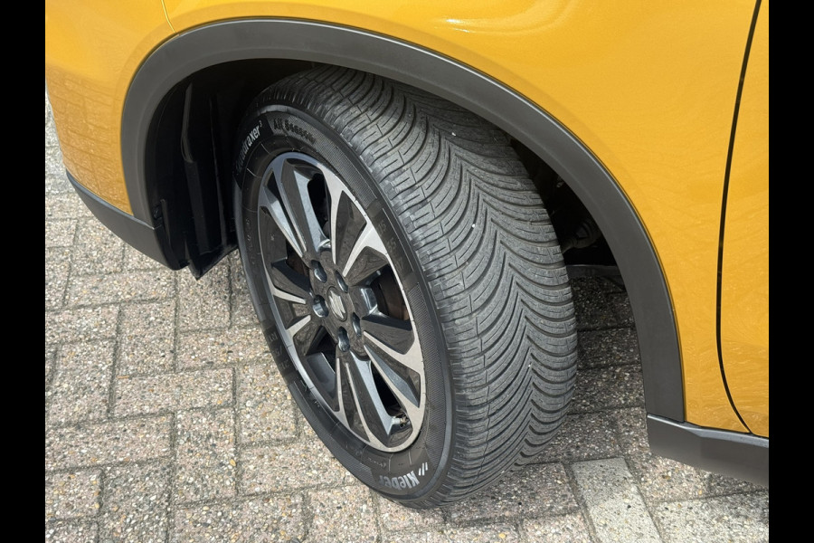Suzuki Vitara 1.5 Hybrid Style Trekhaak Panorama dak Camera Adaptieve cruise Keyless Clima