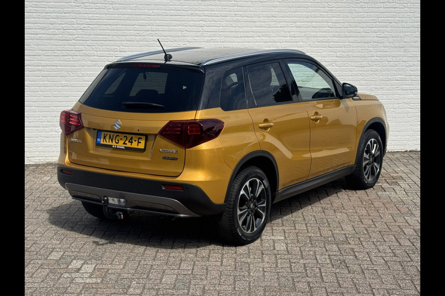 Suzuki Vitara 1.5 Hybrid Style Trekhaak Panorama dak Camera Adaptieve cruise Keyless Clima