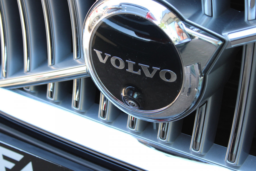 Volvo XC90 2.0 T8 Ultimate Bright | Trekhaak | Panoramadak | 360 Camera | Leder | H&K