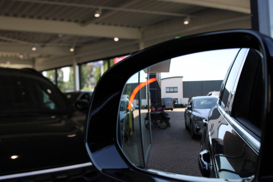 Volvo XC90 2.0 T8 Ultimate Bright | Trekhaak | Panoramadak | 360 Camera | Leder | H&K