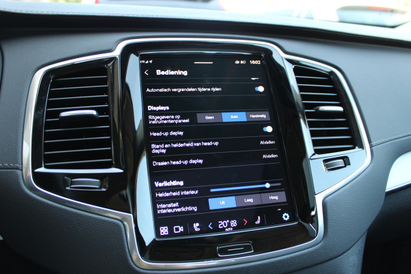 Volvo XC90 2.0 T8 Ultimate Bright | Trekhaak | Panoramadak | 360 Camera | Leder | H&K