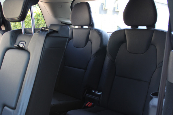 Volvo XC90 2.0 T8 Ultimate Bright | Trekhaak | Panoramadak | 360 Camera | Leder | H&K