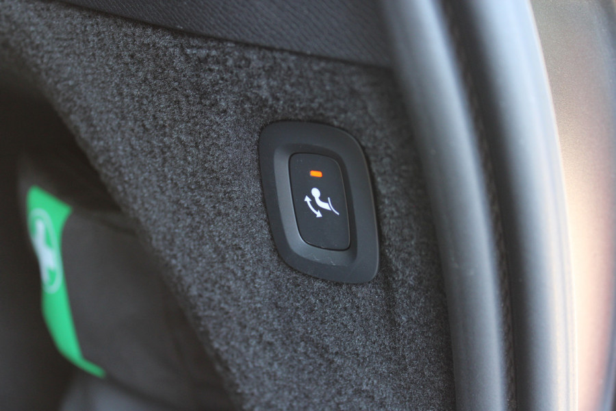 Volvo XC90 2.0 T8 Ultimate Bright | Trekhaak | Panoramadak | 360 Camera | Leder | H&K