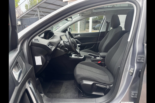 Peugeot 308 SW 1.2 PureTech Blue Lease Executive | Trekhaak | Panoramadak | Distributieriem vervangen | NL-auto