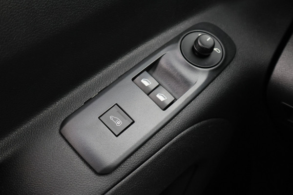 Peugeot Partner 1.5 BlueHDI Premium Camera, Apple Carplay, Trekhaak, Stoelverwarming, 17"