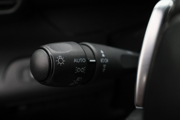 Peugeot Partner 1.5 BlueHDI Premium Camera, Apple Carplay, Trekhaak, Stoelverwarming, 17"