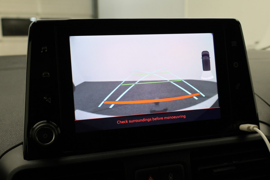 Peugeot Partner 1.5 BlueHDI Premium Camera, Apple Carplay, Trekhaak, Stoelverwarming, 17"