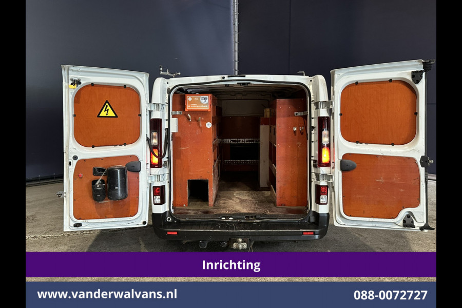 Renault Trafic 2.0 dCi 120pk L2H1 inrichting Euro6 Airco | Navigatie | Camera | LED | Trekhaak Cruisecontrol, Parkeersensoren, Bijrijdersbank