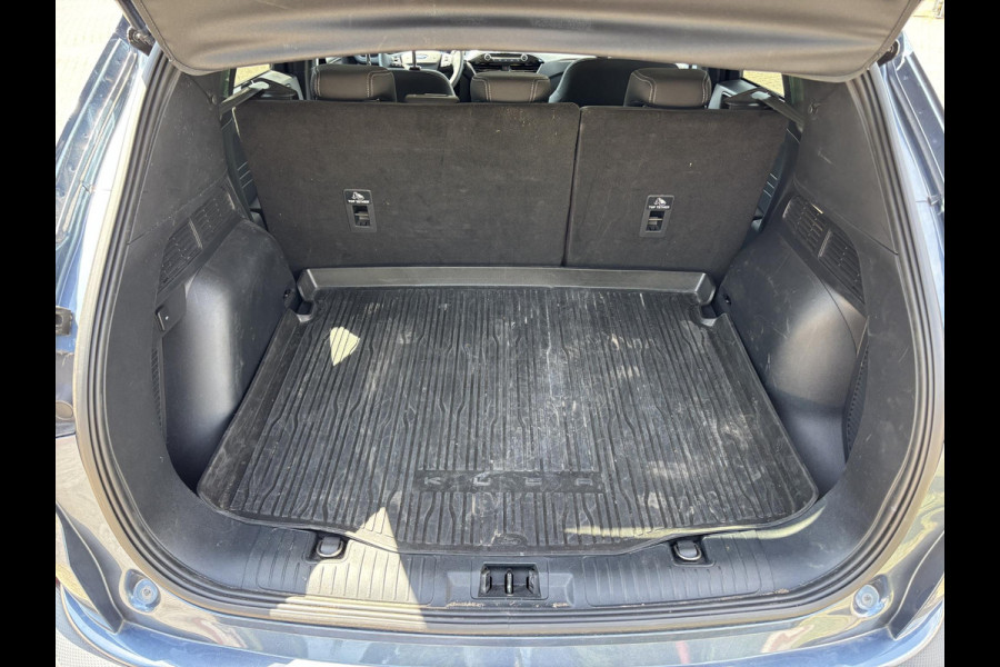 Ford Kuga 2.5 PHEV Titanium 225pk Trekhaak | Winterpack | Achteruitrijcamera | 1.500kg Trekgewicht | Navigatie | Stoelverwarming