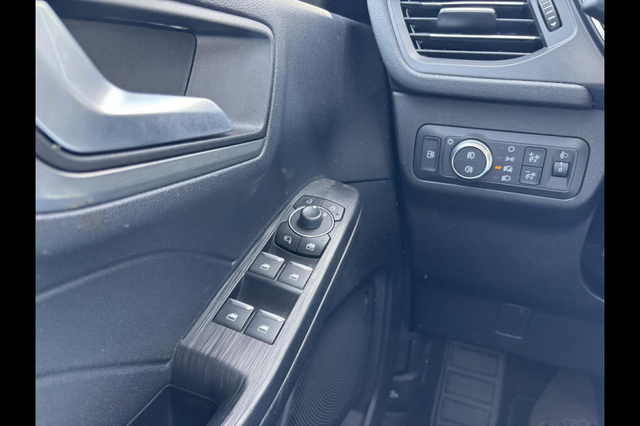 Ford Kuga 2.5 PHEV Titanium 225pk Trekhaak | Winterpack | Achteruitrijcamera | 1.500kg Trekgewicht | Navigatie | Stoelverwarming