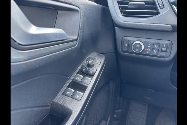 Ford Kuga 2.5 PHEV Titanium 225pk Trekhaak | Winterpack | Achteruitrijcamera | 1.500kg Trekgewicht | Navigatie | Stoelverwarming