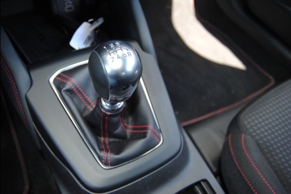 Ford Focus 1.0 EBH ST Line X | Carplay | Camera | Groot scherm | Navi