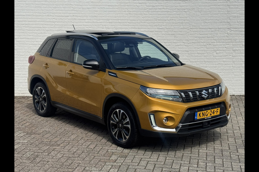 Suzuki Vitara 1.5 Hybrid Style Trekhaak Panorama dak Camera Adaptieve cruise Keyless Clima