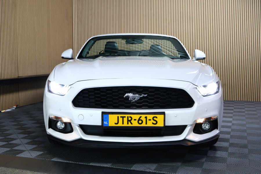 Ford Mustang Convertible 2.3 EcoBoost AVM NAVI CLIMA CAMERA KEYLSS PDC CRUISE LEDER SUBWH "19
