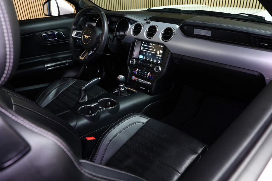 Ford Mustang Convertible 2.3 EcoBoost AVM NAVI CLIMA CAMERA KEYLSS PDC CRUISE LEDER SUBWH "19