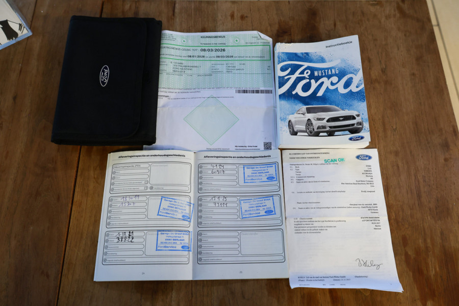 Ford Mustang Convertible 2.3 EcoBoost AVM NAVI CLIMA CAMERA KEYLSS PDC CRUISE LEDER SUBWH "19