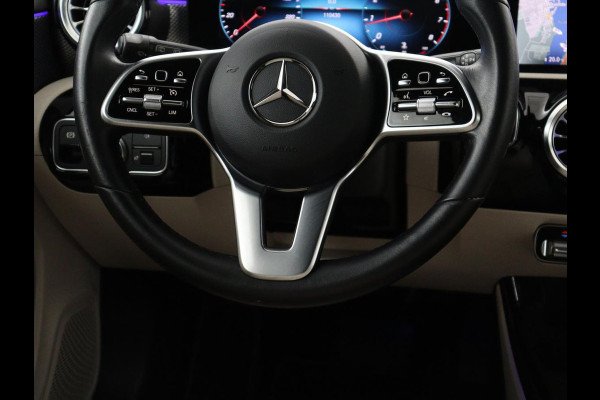 Mercedes-Benz CLA-Klasse Shooting Brake 180 Business Solution Luxury | Leder | Trekhaak | Stoelverwarming | Camera | Widescreen | Sfeerverlichting | Full LED | Park Assist | Climate control | Bluetooth