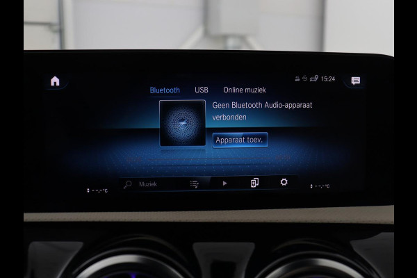 Mercedes-Benz CLA-Klasse Shooting Brake 180 Business Solution Luxury | Leder | Trekhaak | Stoelverwarming | Camera | Widescreen | Sfeerverlichting | Full LED | Park Assist | Climate control | Bluetooth