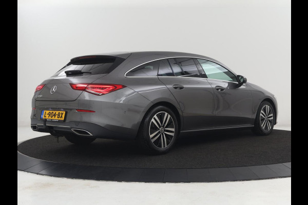 Mercedes-Benz CLA-Klasse Shooting Brake 180 Business Solution Luxury | Leder | Trekhaak | Stoelverwarming | Camera | Widescreen | Sfeerverlichting | Full LED | Park Assist | Climate control | Bluetooth