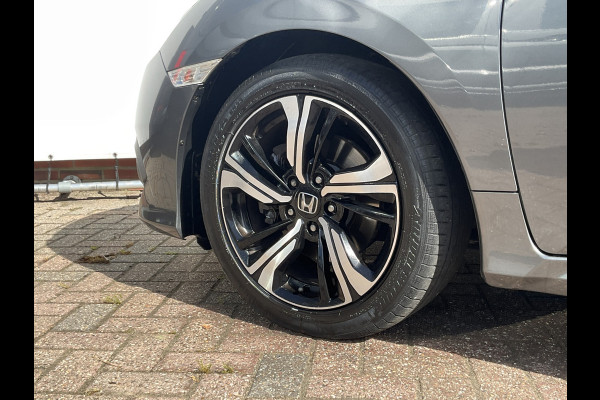 Honda Civic 1.5 i-VTEC Elegance Automaat Nav/Cruise Camera Stoelverw Orig.NL Voll.Onderhouden!