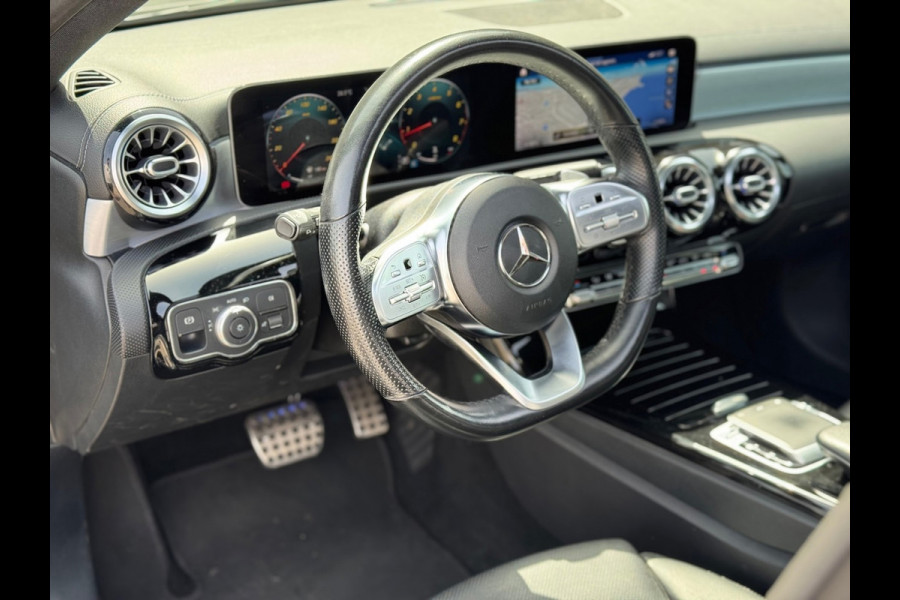 Mercedes-Benz A-Klasse 200 Business Solution AMG