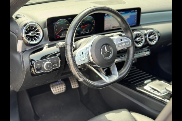 Mercedes-Benz A-Klasse 200 Business Solution AMG