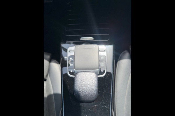 Mercedes-Benz A-Klasse 200 Business Solution AMG