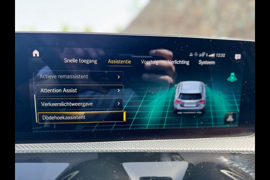 Mercedes-Benz A-Klasse 200 Business Solution AMG