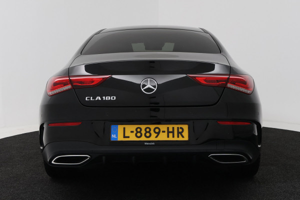 Mercedes-Benz CLA-Klasse 180 Business Solution AMG (SFEERVERLICHTING, STOELVERWARMING, NAVIGATIE, CRUISE CONTROL, PARKEERSENSOREN)