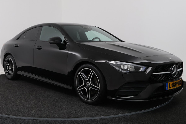 Mercedes-Benz CLA-Klasse 180 Business Solution AMG (SFEERVERLICHTING, STOELVERWARMING, NAVIGATIE, CRUISE CONTROL, PARKEERSENSOREN)