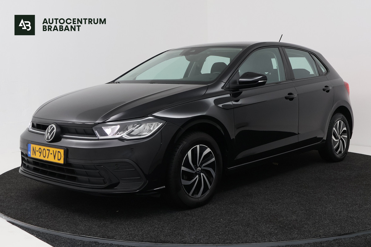 Volkswagen Polo 1.0 TSI Life Business (STOELVERWARMING, DIGITALE COCKPIT, CAMERA, CRUISE CONTROL ADAPTIEF, PARKEERSENSOREN)