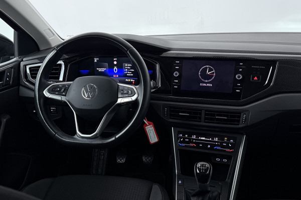 Volkswagen Polo 1.0 TSI Life Business (STOELVERWARMING, DIGITALE COCKPIT, CAMERA, CRUISE CONTROL ADAPTIEF, PARKEERSENSOREN)