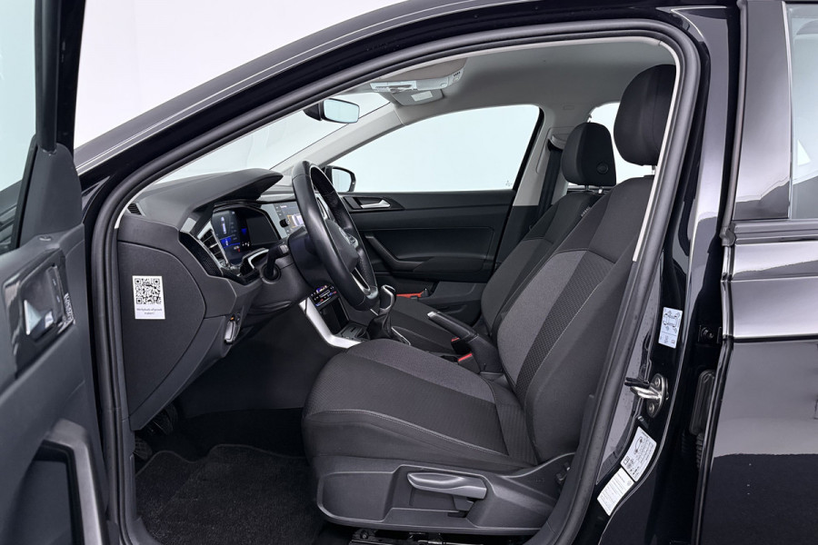 Volkswagen Polo 1.0 TSI Life Business (STOELVERWARMING, DIGITALE COCKPIT, CAMERA, CRUISE CONTROL ADAPTIEF, PARKEERSENSOREN)