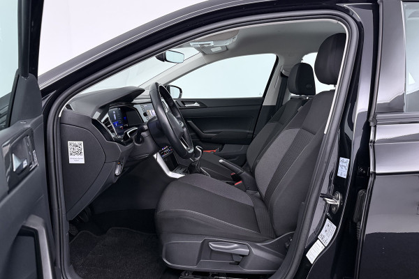 Volkswagen Polo 1.0 TSI Life Business (STOELVERWARMING, DIGITALE COCKPIT, CAMERA, CRUISE CONTROL ADAPTIEF, PARKEERSENSOREN)