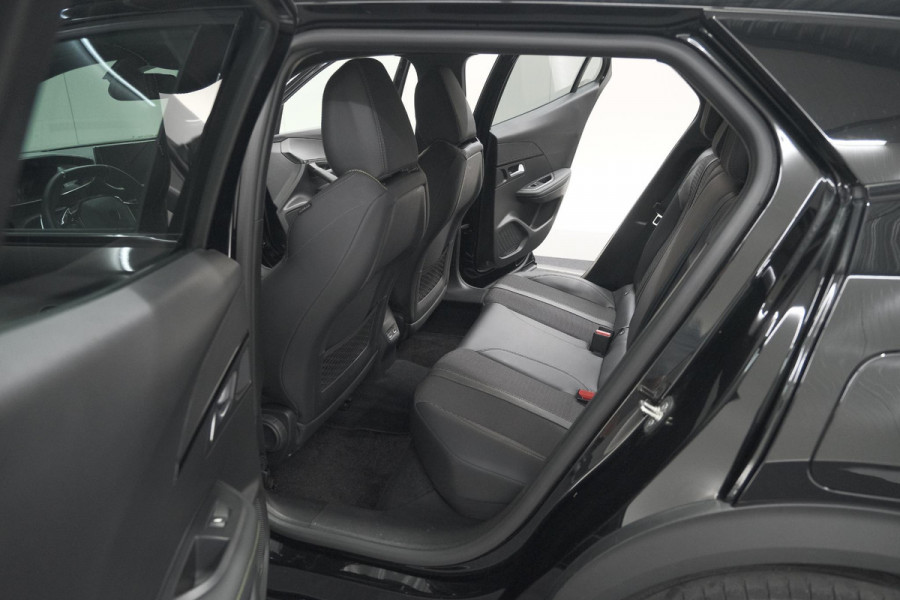 Peugeot 2008 1.2 Hybrid 145 GT | Camera | Apple Carplay | Parkeersensoren