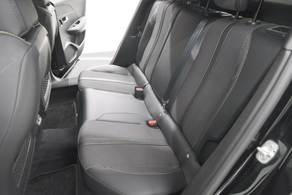 Peugeot 2008 1.2 Hybrid 145 GT | Camera | Apple Carplay | Parkeersensoren