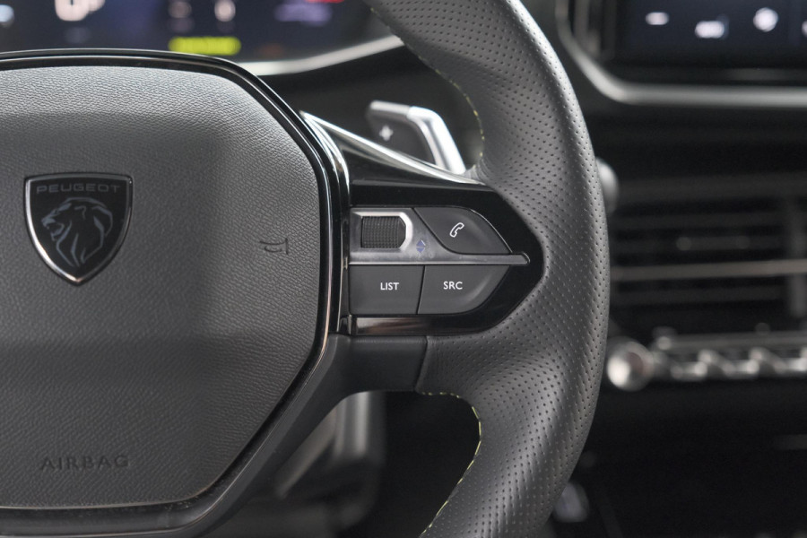 Peugeot 2008 1.2 Hybrid 145 GT | Camera | Apple Carplay | Parkeersensoren
