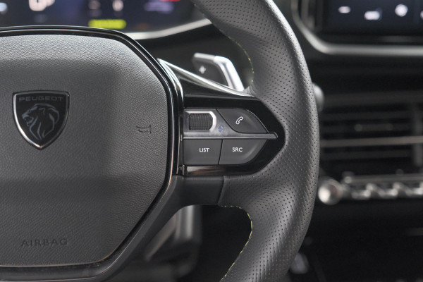 Peugeot 2008 1.2 Hybrid 145 GT | Camera | Apple Carplay | Parkeersensoren