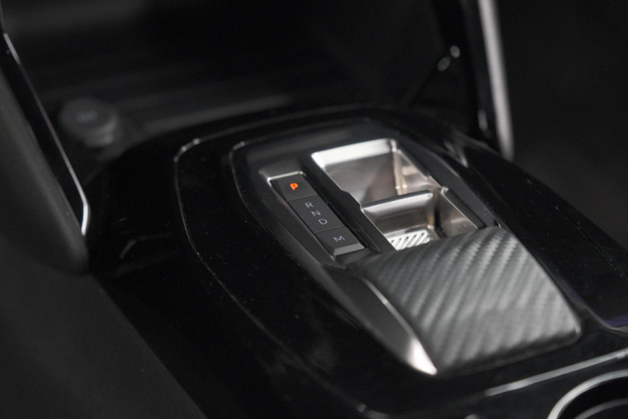 Peugeot 2008 1.2 Hybrid 145 GT | Camera | Apple Carplay | Parkeersensoren