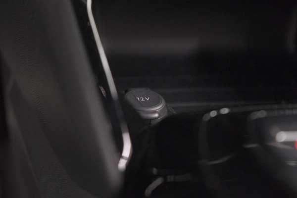 Peugeot 2008 1.2 Hybrid 145 GT | Camera | Apple Carplay | Parkeersensoren