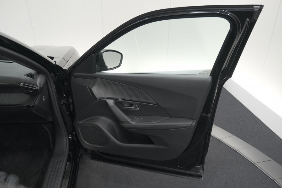 Peugeot 2008 1.2 Hybrid 145 GT | Camera | Apple Carplay | Parkeersensoren