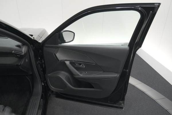 Peugeot 2008 1.2 Hybrid 145 GT | Camera | Apple Carplay | Parkeersensoren