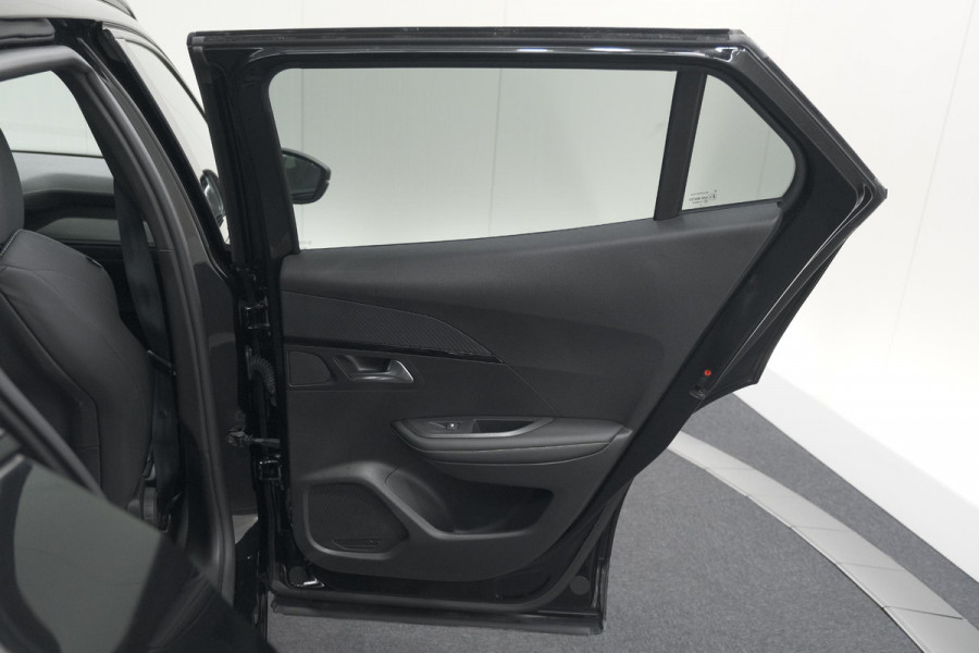 Peugeot 2008 1.2 Hybrid 145 GT | Camera | Apple Carplay | Parkeersensoren