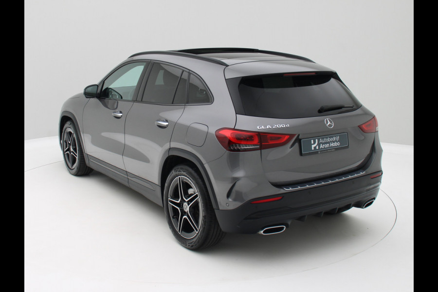 Mercedes-Benz GLA 200d AMG Distronic, Memory, Pano, Keyless, Sfeer